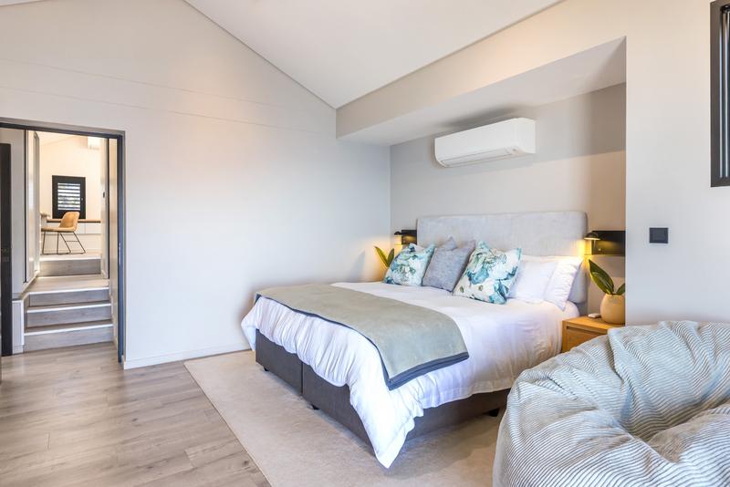 To Let 5 Bedroom Property for Rent in Camps Bay Western Cape